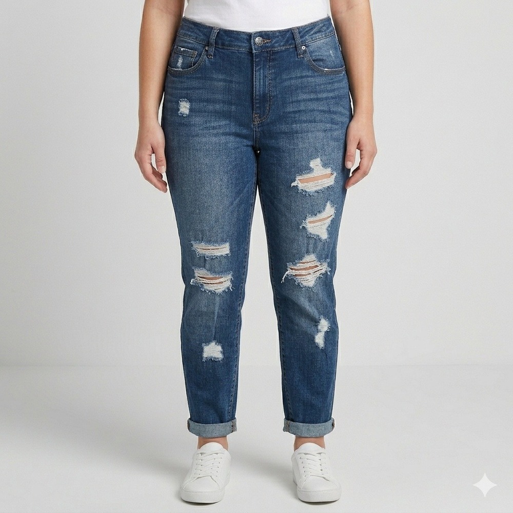 INC International Concepts Curvy Fit Boyfriend Distressed Jeans Size 10 Blue EUC